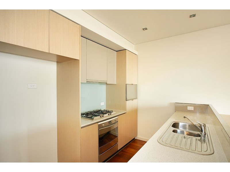 A302/86 Bay Street, Port Melbourne VIC 3207