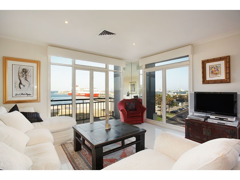 501/90 Beach Street, Port Melbourne VIC 3207