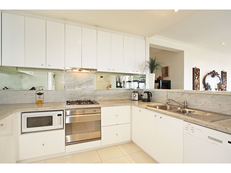 501/90 Beach Street, Port Melbourne VIC 3207