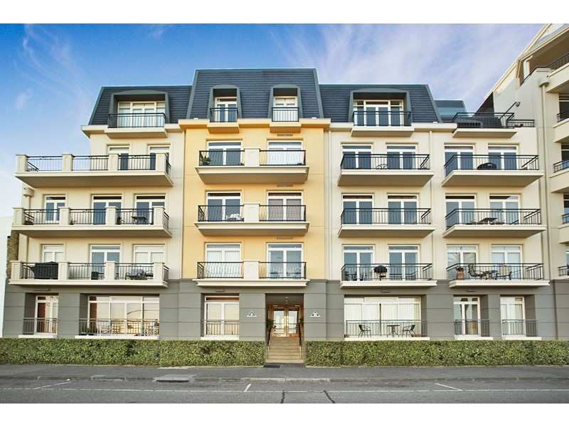 501/90 Beach Street, Port Melbourne VIC 3207