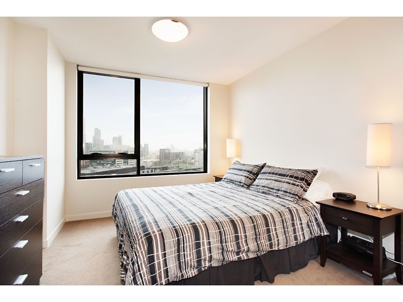 2306/100 Harbour Esplanade, Docklands VIC 3008