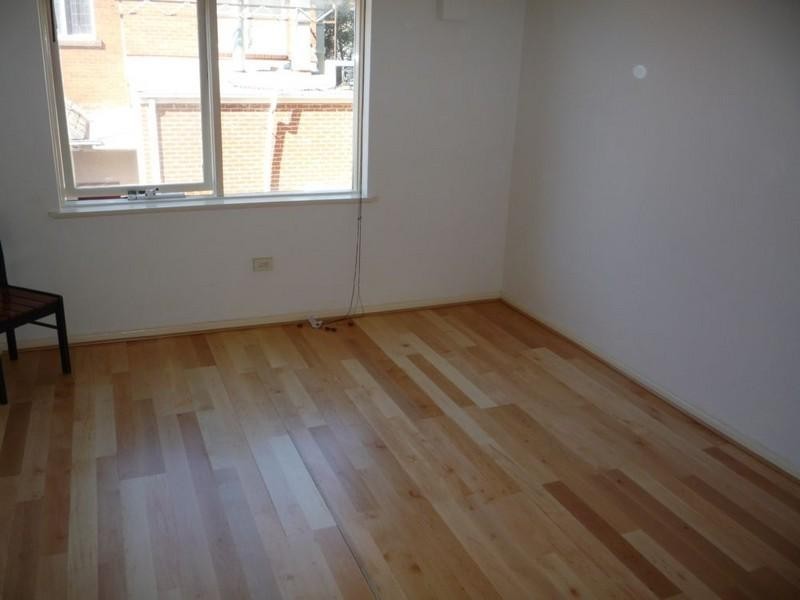 8/239 Canterbury Road, St Kilda VIC 3182