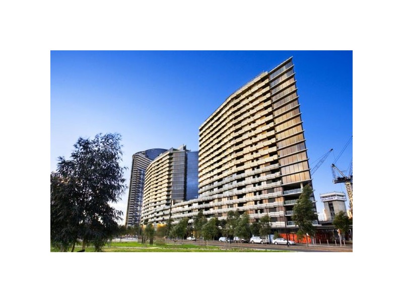 104/18 Waterview Walk, Docklands VIC 3008