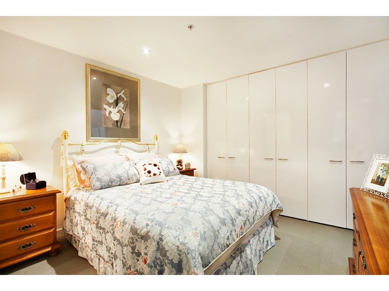 1.13/91 Dow Street, Port Melbourne VIC 3207