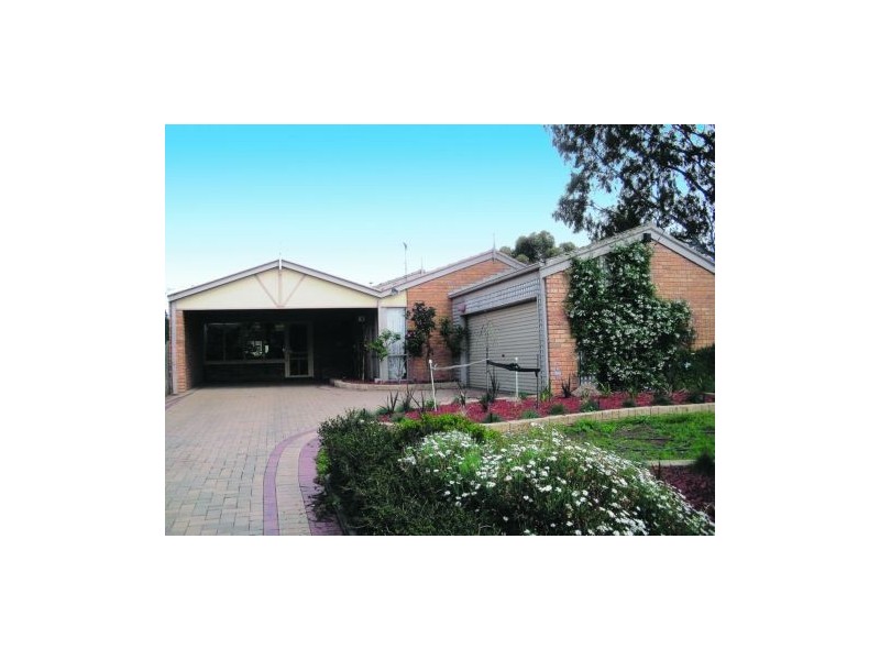 30 Darlington Road, Sydenham VIC 3037