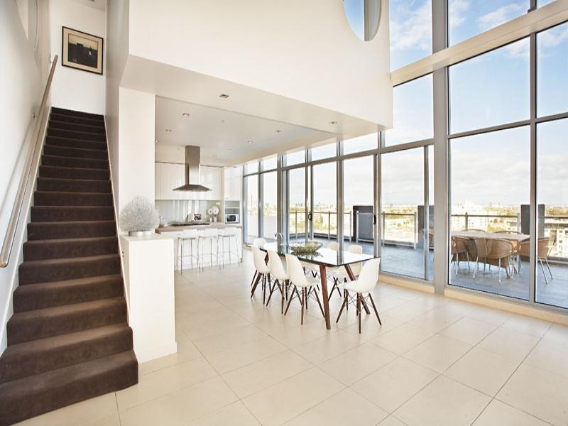 E902/126 Rouse Street, Port Melbourne VIC 3207