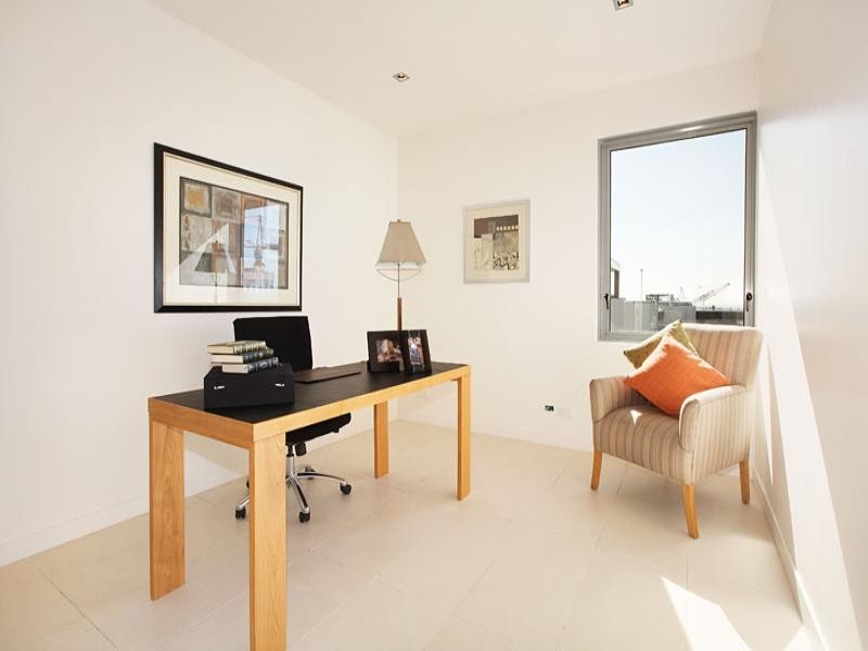 E902/126 Rouse Street, Port Melbourne VIC 3207