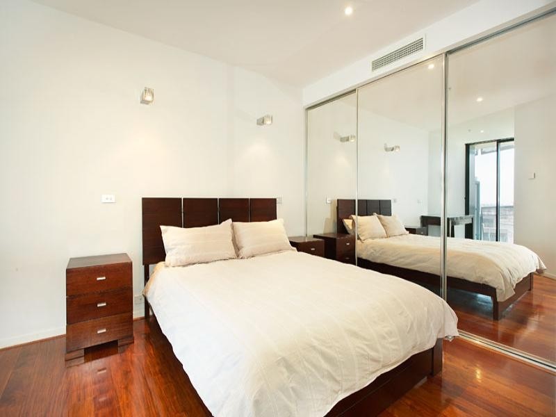 1308/18 Waterview Walk, Docklands VIC 3008