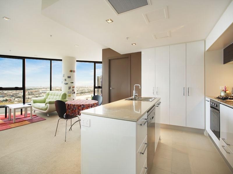 2501/100 Harbour Esplanade, Docklands VIC 3008