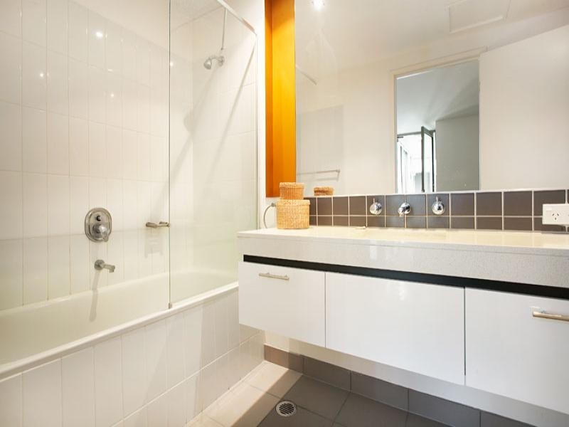 203/91 Dow Street, Port Melbourne VIC 3207