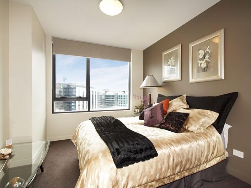 1308/100 Harbour Esplanade, Docklands VIC 3008