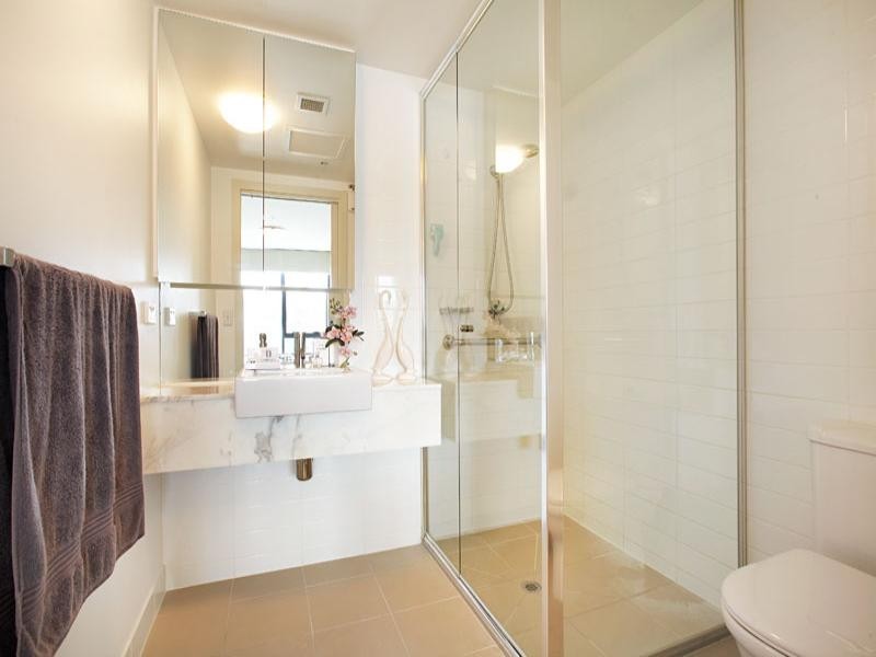 1308/100 Harbour Esplanade, Docklands VIC 3008