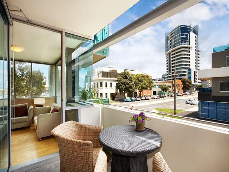 2/36 Rouse Street, Port Melbourne VIC 3207