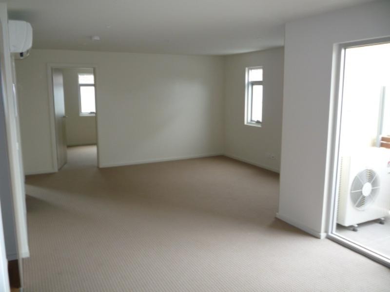 25/14 BELL Street, Coburg VIC 3058