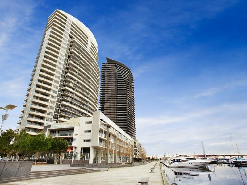 1802/80 LORIMER Street, Docklands VIC 3008