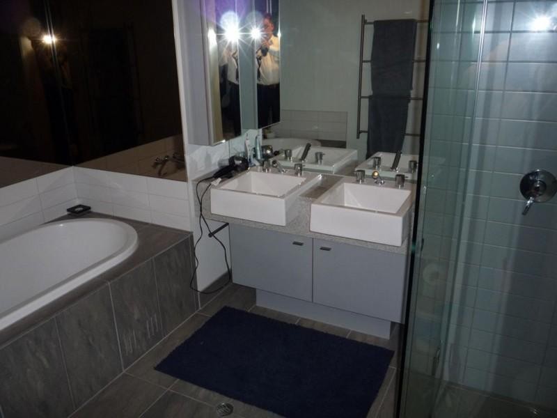 1802/80 LORIMER Street, Docklands VIC 3008