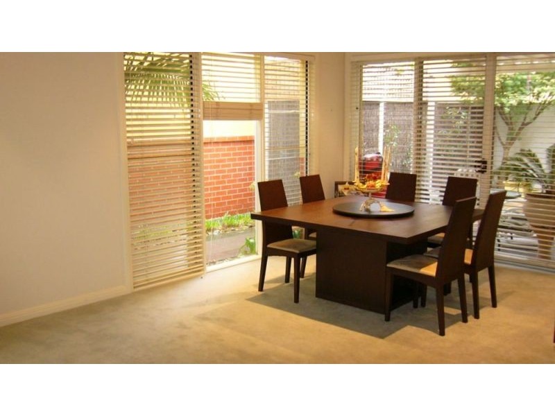 12 Hobsons Bay Parade, Port Melbourne VIC 3207