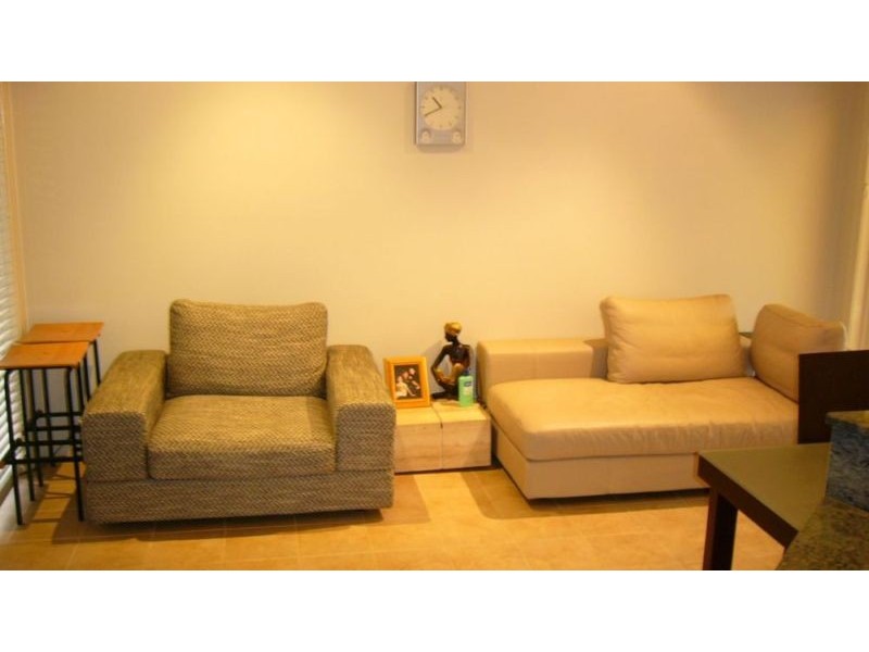 12 Hobsons Bay Parade, Port Melbourne VIC 3207