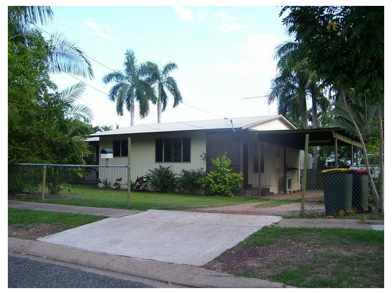 71 Byrne Circuit, Moil NT 0810
