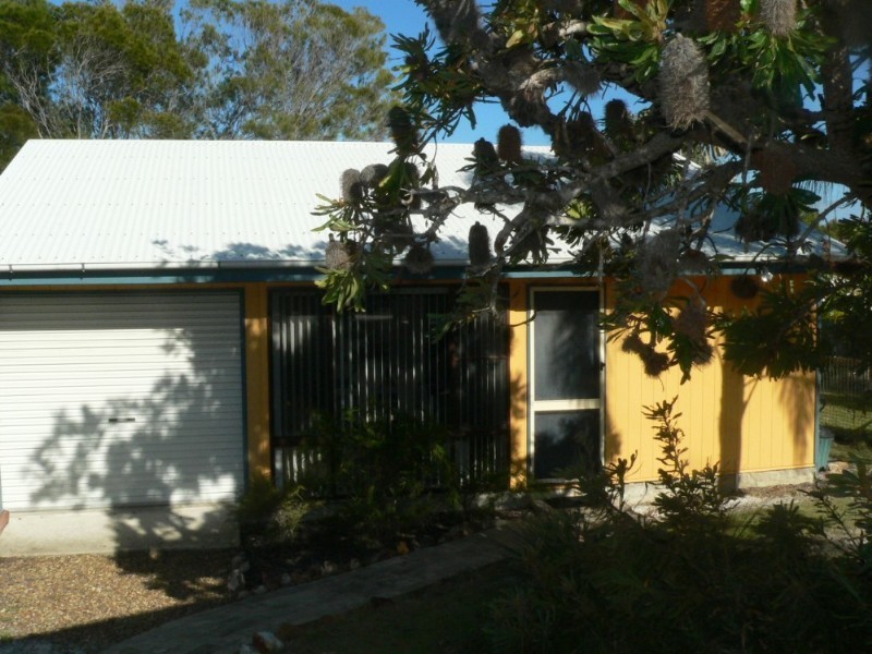 8 Bombala Crescent, Rainbow Beach QLD 4581