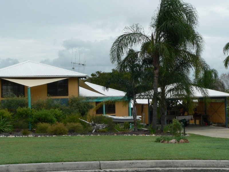 8 Bombala Crescent, Rainbow Beach QLD 4581