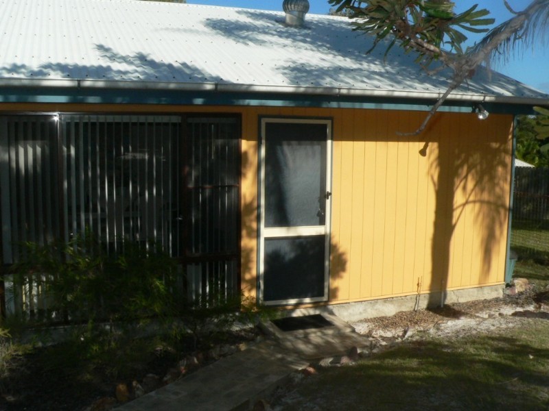 8 Bombala Crescent, Rainbow Beach QLD 4581