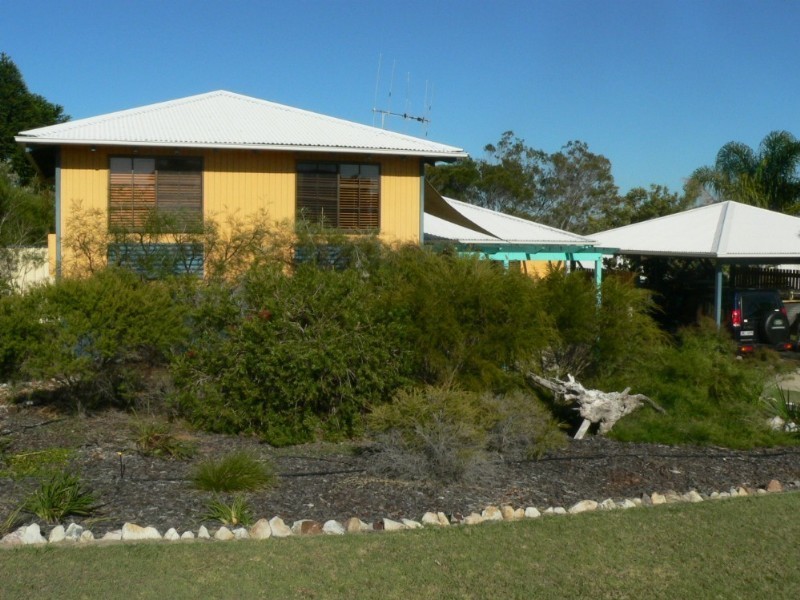 8 Bombala Crescent, Rainbow Beach QLD 4581