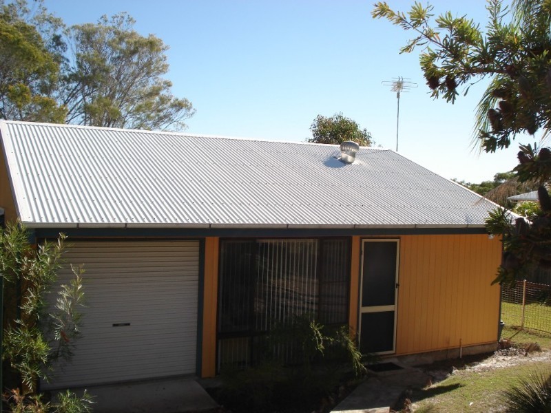 8 Bombala Crescent, Rainbow Beach QLD 4581