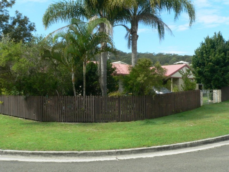 7 Bomburra Court, Rainbow Beach QLD 4581