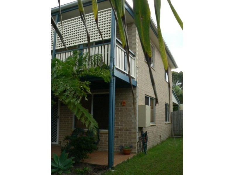 2/5 Rumbalara Avenue, Rainbow Beach QLD 4581