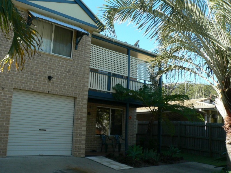 unit 2/5 Rumbalara Avenue, Rainbow Beach QLD 4581