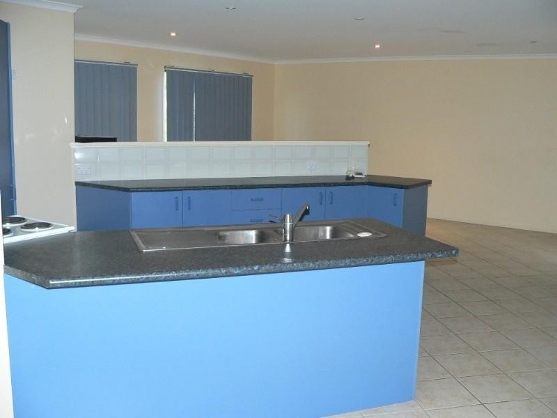 5 Boronia Court, Rainbow Beach QLD 4581