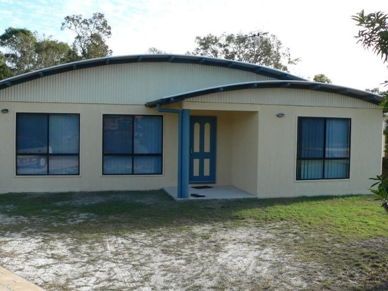 5 Boronia Court, Rainbow Beach QLD 4581