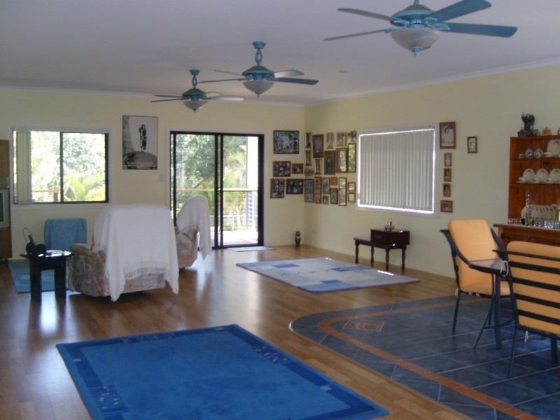 42 Cypress Avenue, Rainbow Beach QLD 4581