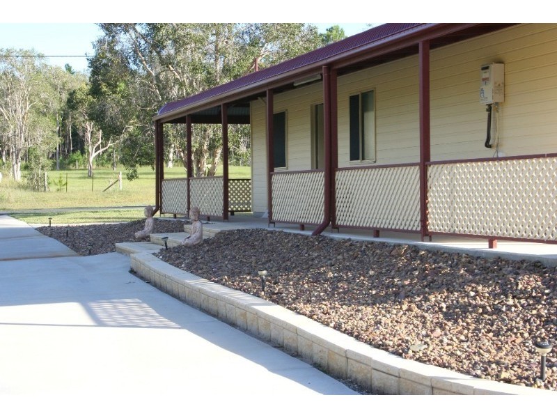 21 Endeavour Drive, Cooloola Cove QLD 4580