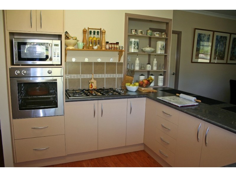 21 Endeavour Drive, Cooloola Cove QLD 4580