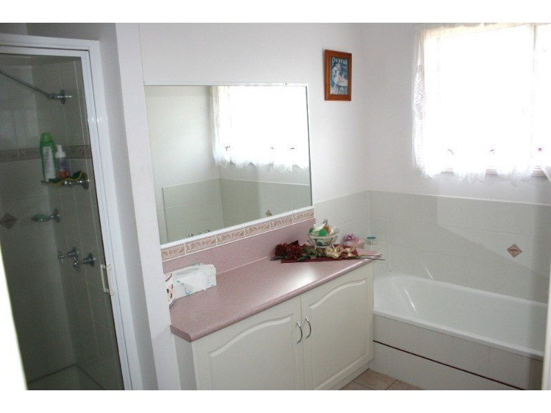 70 Osborne Court, Wallu QLD 4570