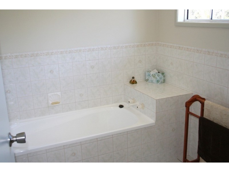 120 Bayside Road, Cooloola Cove QLD 4580