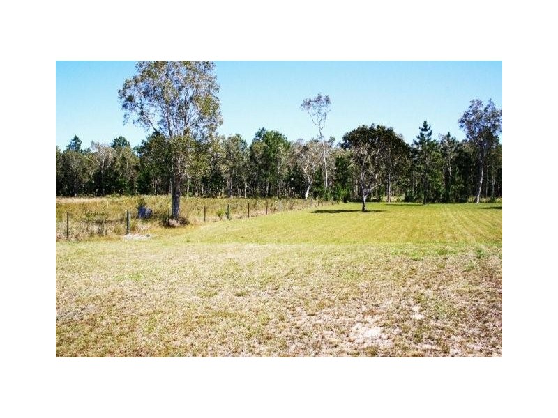 28 Endeavour Drive, Cooloola Cove QLD 4580
