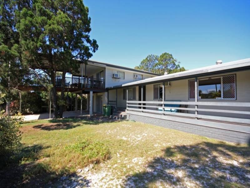 11 Zircon Street, Rainbow Beach QLD 4581