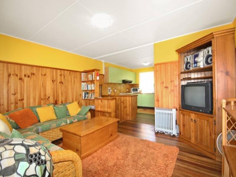 11 Zircon Street, Rainbow Beach QLD 4581