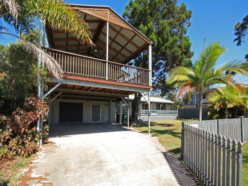 11 Zircon Street, Rainbow Beach QLD 4581
