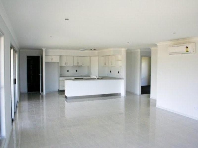 41 Banksia Avenue, Tin Can Bay QLD 4580