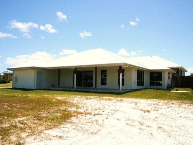 41 Banksia Avenue, Tin Can Bay QLD 4580