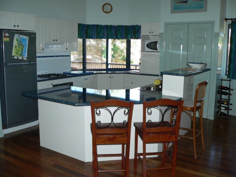 28 Double Island Drive, Rainbow Beach QLD 4581