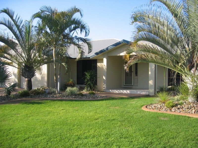 7 Dulkara Avenue, Rainbow Beach QLD 4581