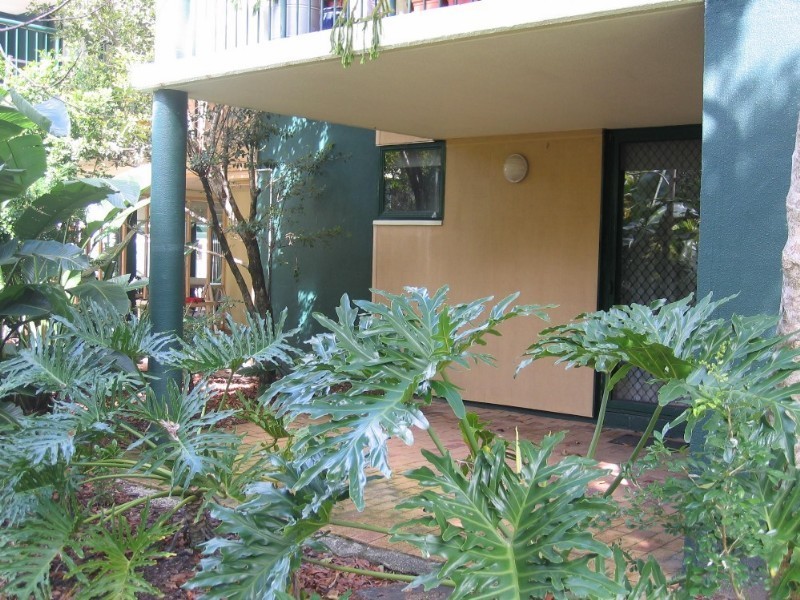 1/9 Rainbow Shores Drive, Rainbow Beach QLD 4581