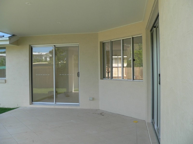 13 Bomburra Court, Rainbow Beach QLD 4581