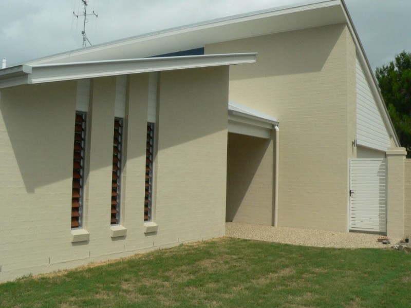 13 Bomburra Court, Rainbow Beach QLD 4581