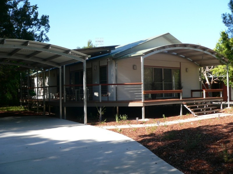 34 Satinwood Drive, Rainbow Beach QLD 4581